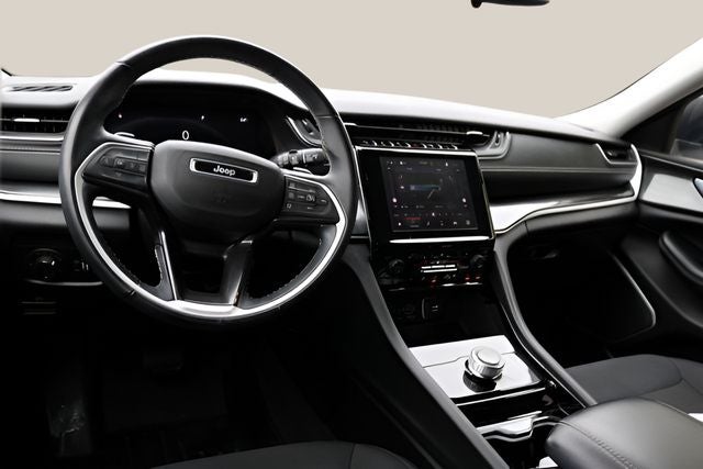 2022 Jeep Grand Cherokee L Laredo