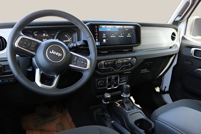 2025 Jeep Wrangler Sahara 4xe