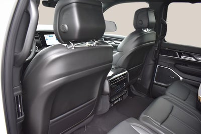 2024 Jeep Wagoneer Base