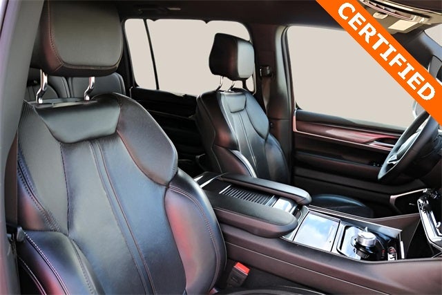 2024 Jeep Wagoneer Base