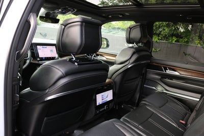 2025 Jeep Grand Wagoneer Base