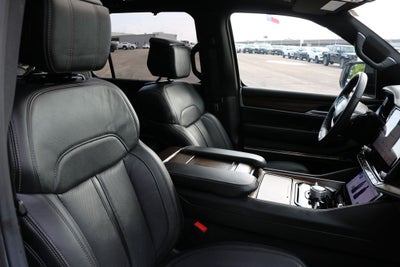 2025 Jeep Grand Wagoneer Base