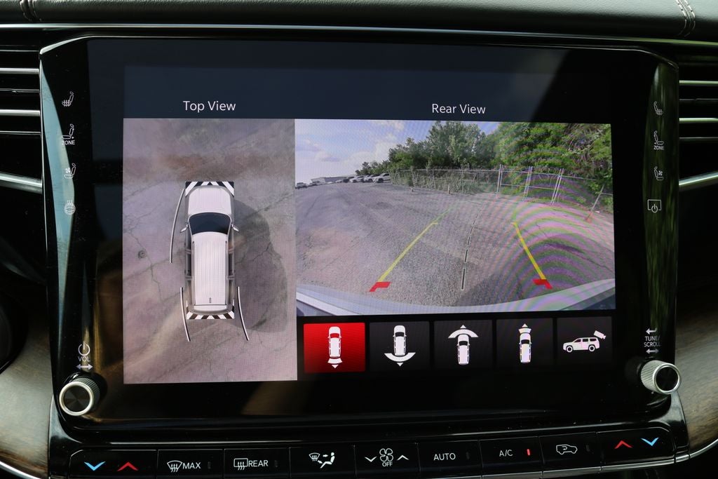 2025 Jeep Grand Wagoneer Base