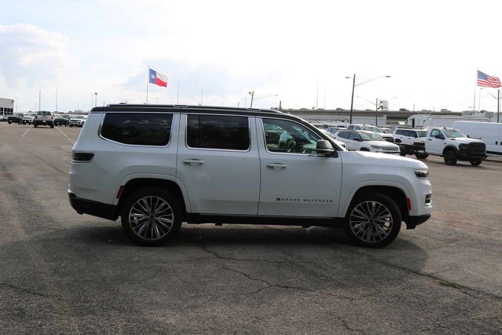 2025 Jeep Grand Wagoneer Base