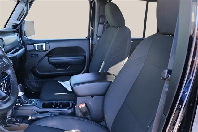 2022 Jeep Gladiator Willys