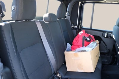 2022 Jeep Gladiator Willys