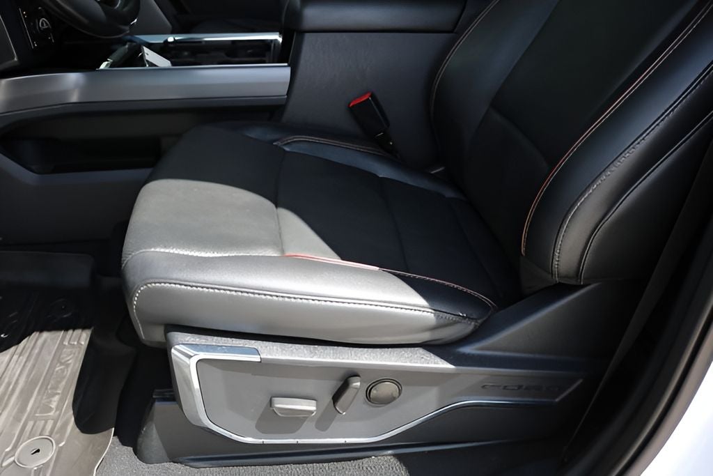 2023 Ford F-350SD Lariat