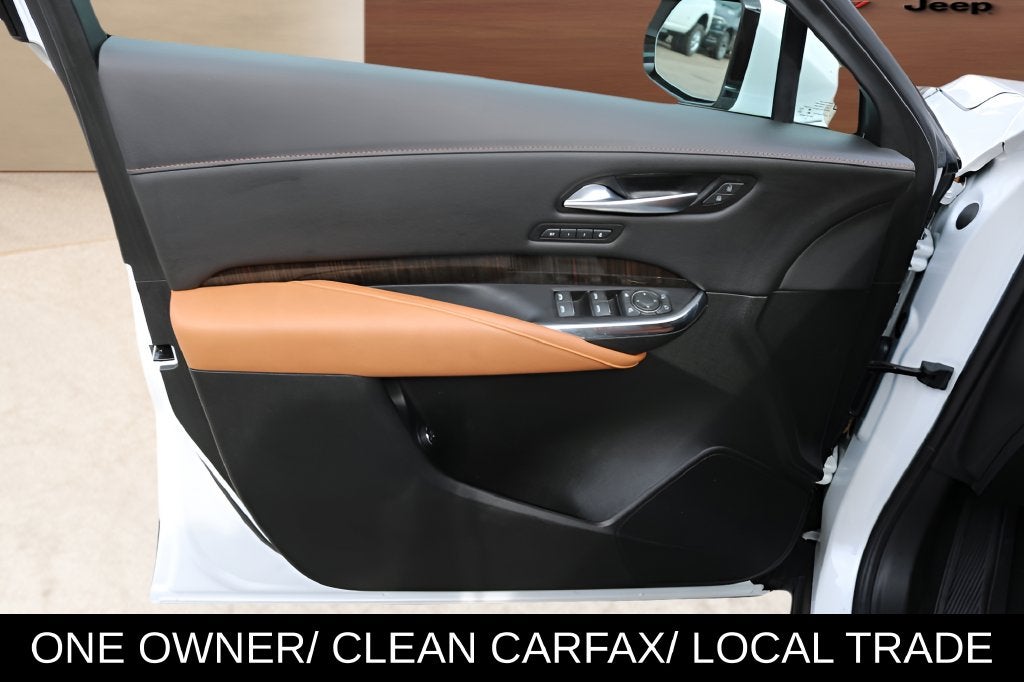 2023 Cadillac XT4 Premium Luxury