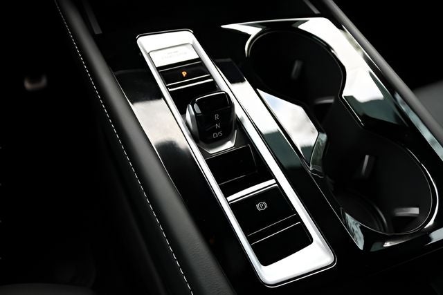 2025 Volkswagen Atlas Cross Sport 2.0T SEL Premium R-Line