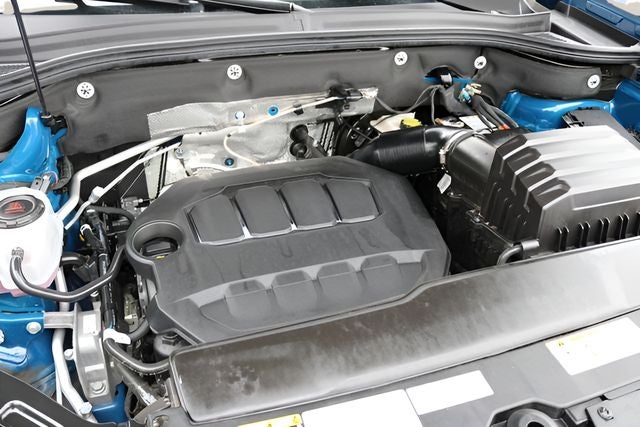 2025 Volkswagen Atlas Cross Sport 2.0T SEL Premium R-Line