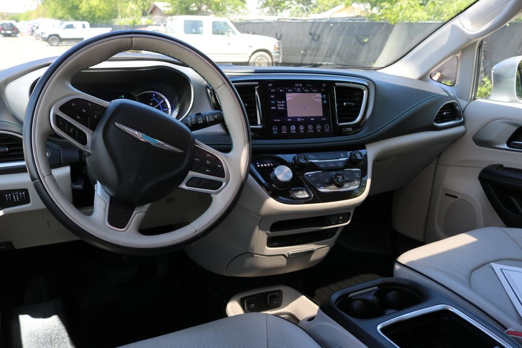 2018 Chrysler Pacifica Hybrid Limited