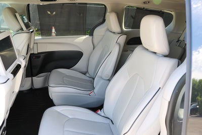 2018 Chrysler Pacifica Hybrid Limited