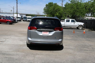 2018 Chrysler Pacifica Hybrid Limited