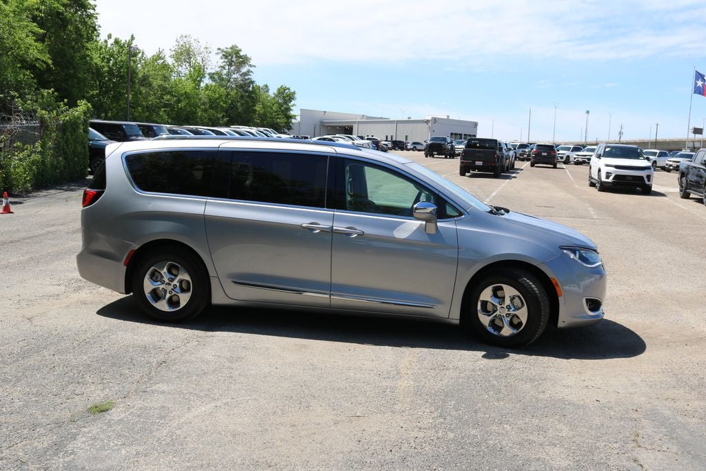 2018 Chrysler Pacifica Hybrid Limited