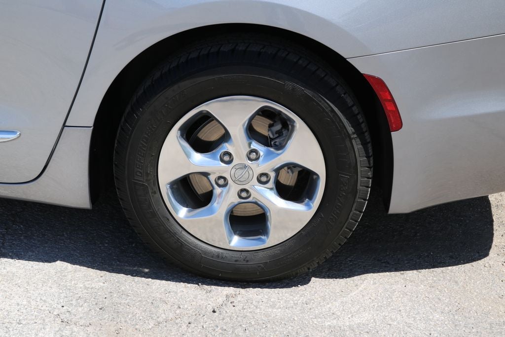 2018 Chrysler Pacifica Hybrid Limited