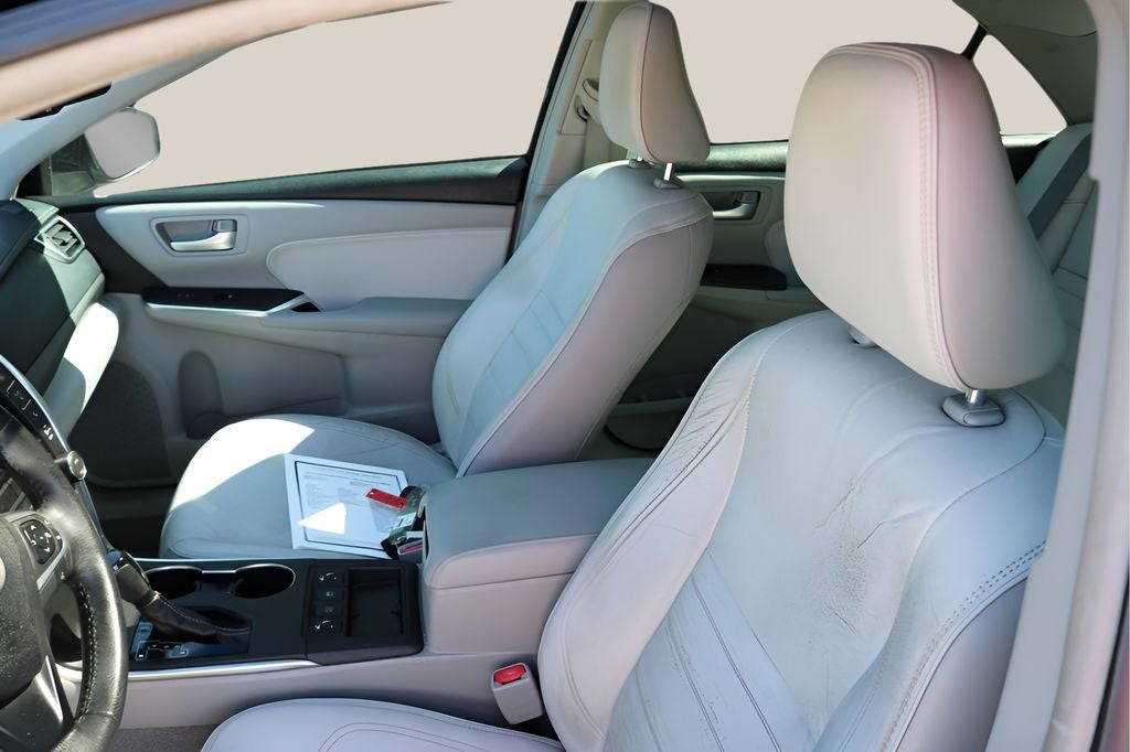 2017 Toyota Camry Hybrid XLE