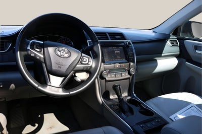 2017 Toyota Camry Hybrid XLE