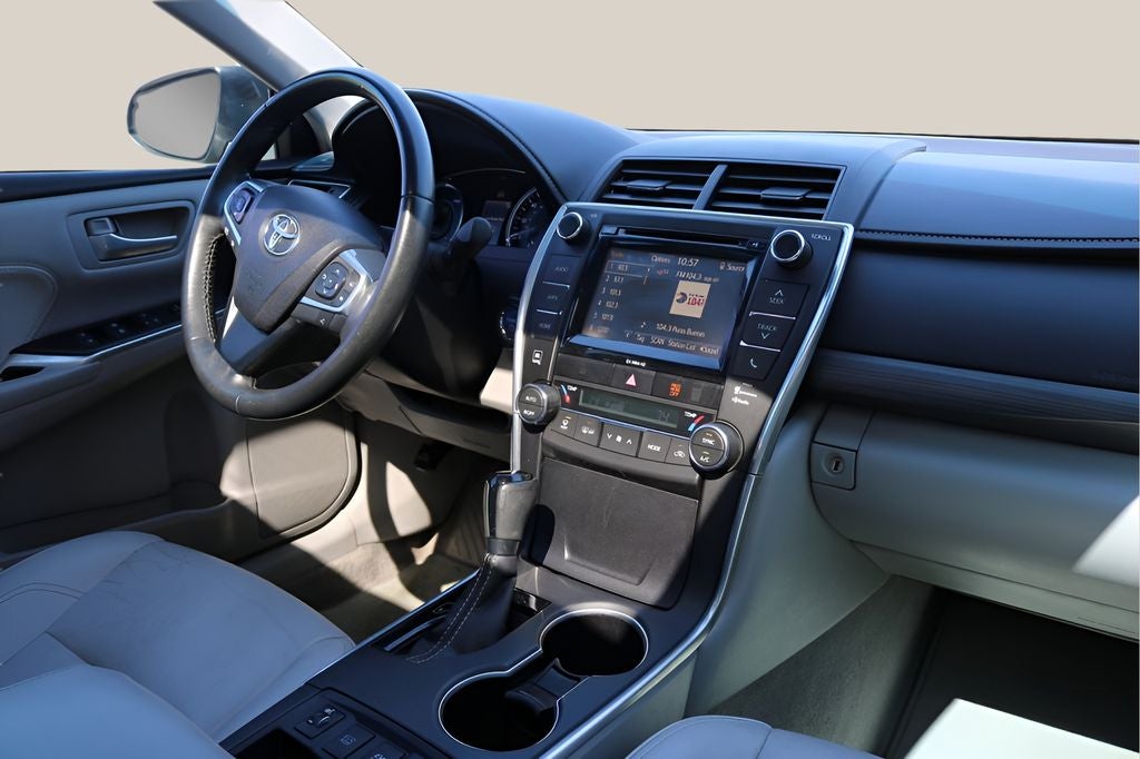 2017 Toyota Camry Hybrid XLE