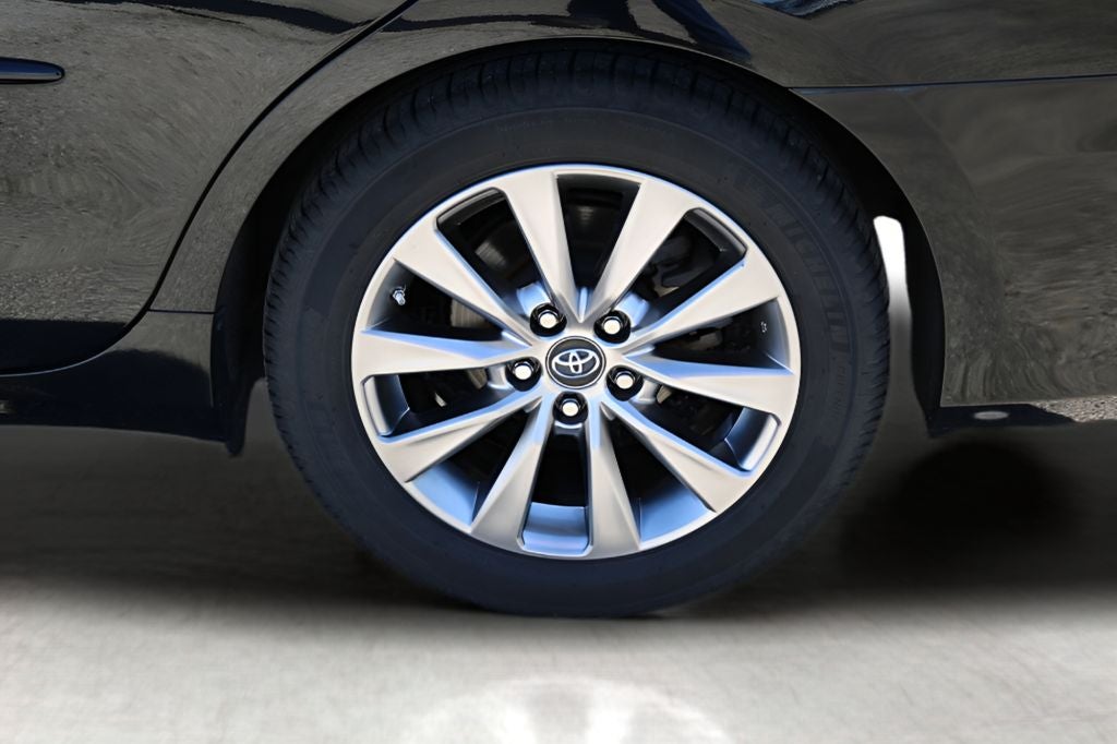 2017 Toyota Camry Hybrid XLE