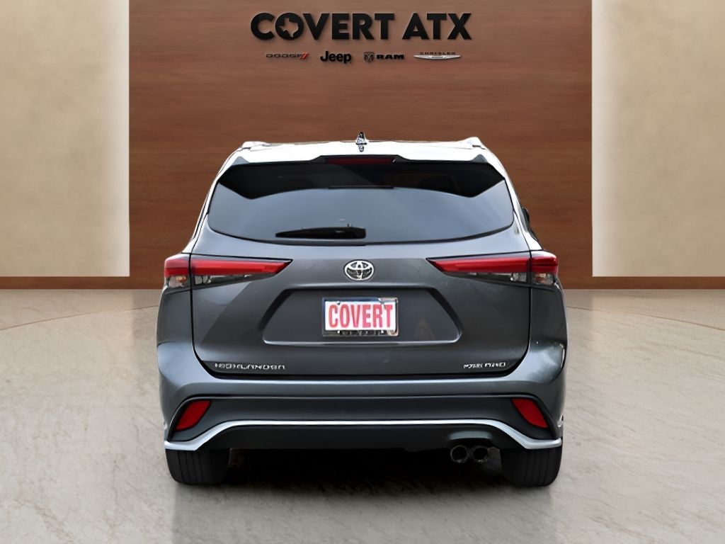 2022 Toyota Highlander XSE
