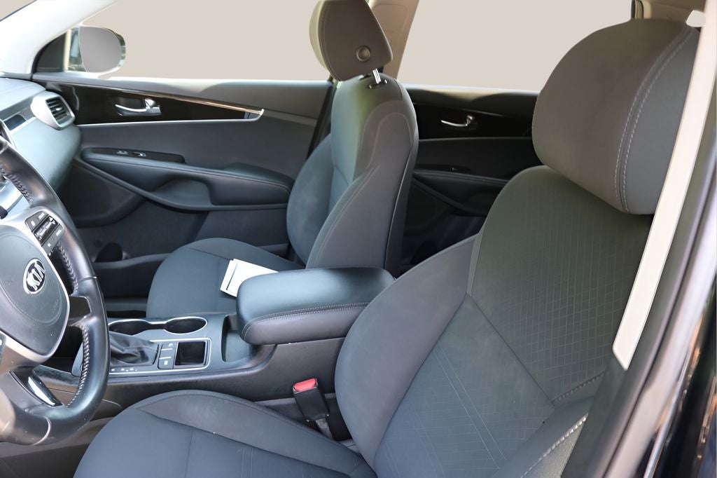 2020 Kia Sorento S