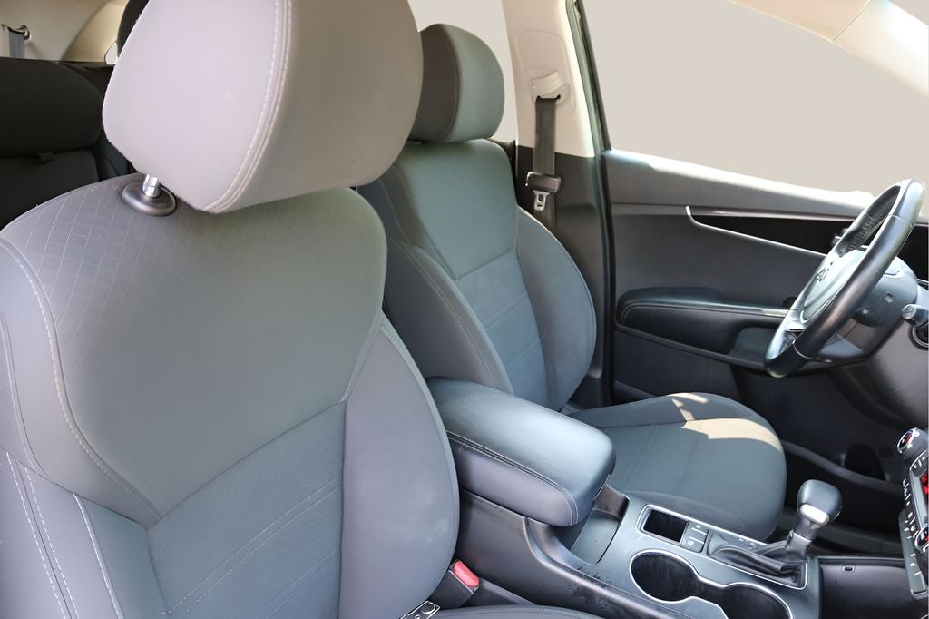 2020 Kia Sorento S
