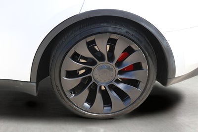 2025 Tesla Model Y Performance