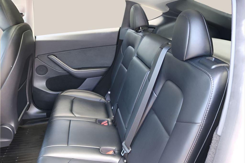 2025 Tesla Model Y Performance