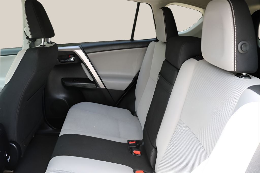 2017 Toyota RAV4 Hybrid XLE