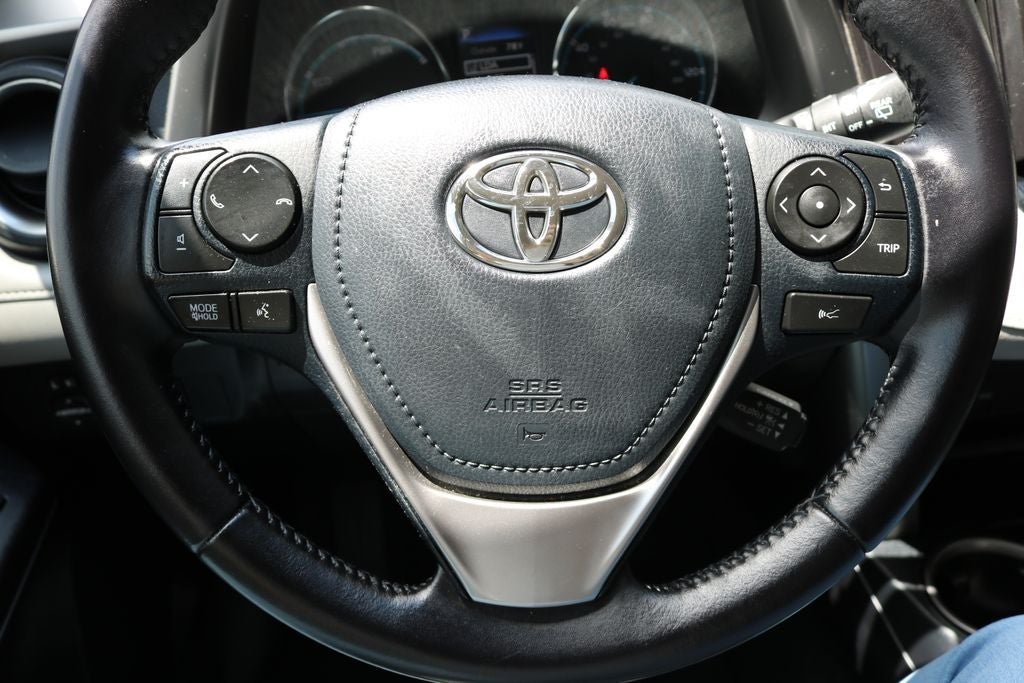 2017 Toyota RAV4 Hybrid XLE