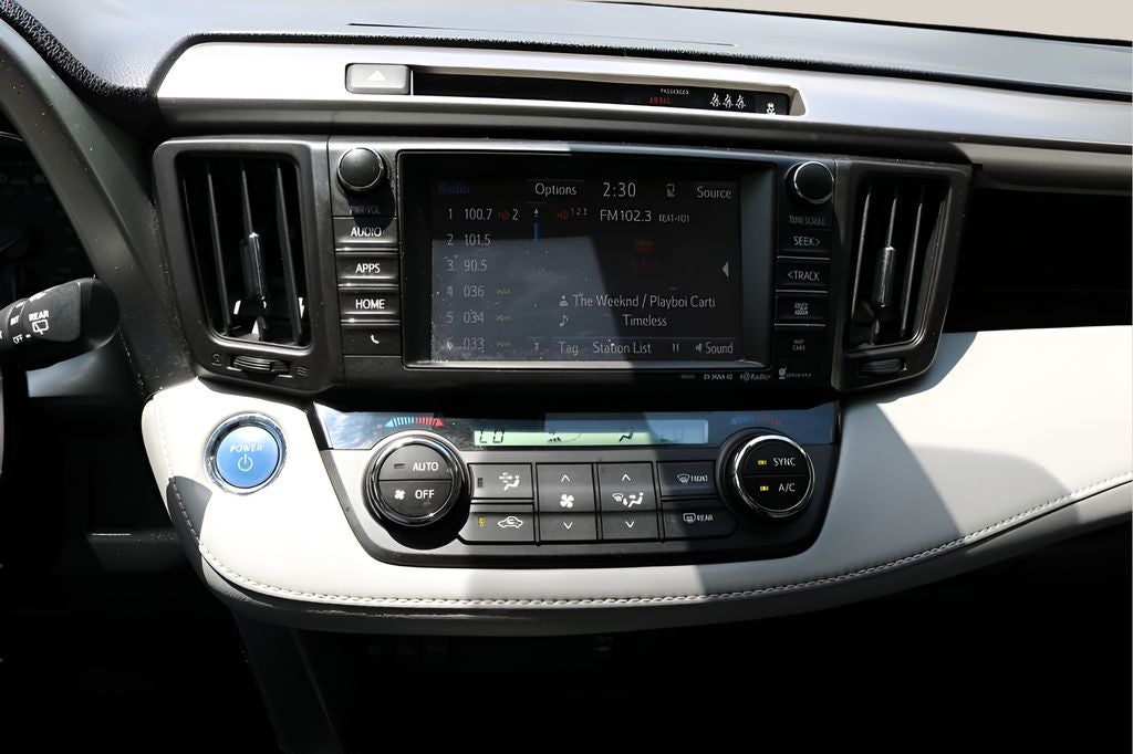 2017 Toyota RAV4 Hybrid XLE