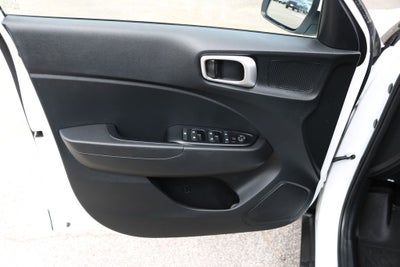 2022 Hyundai Venue SE