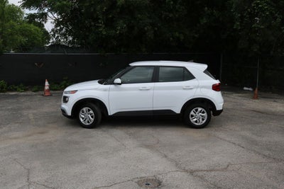 2022 Hyundai Venue SE