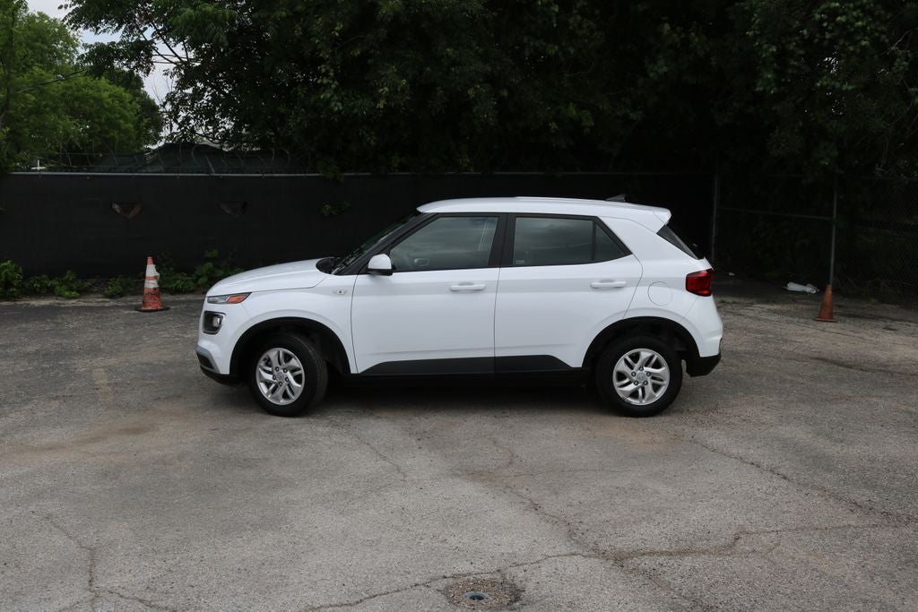 2022 Hyundai Venue SE