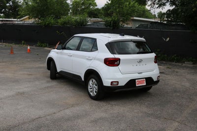 2022 Hyundai Venue SE
