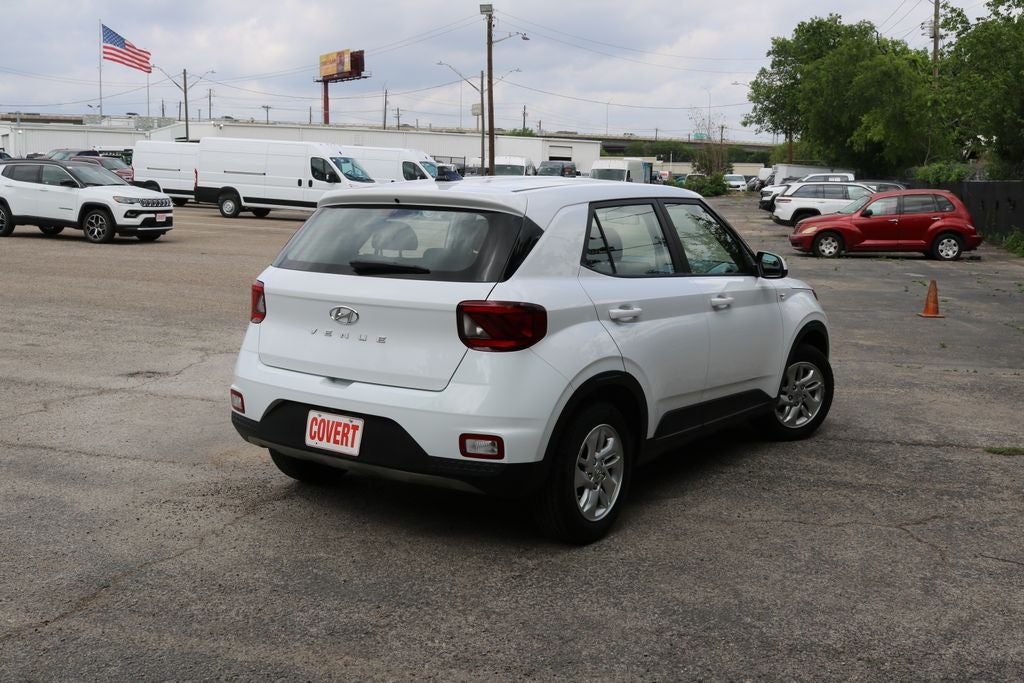 2022 Hyundai Venue SE