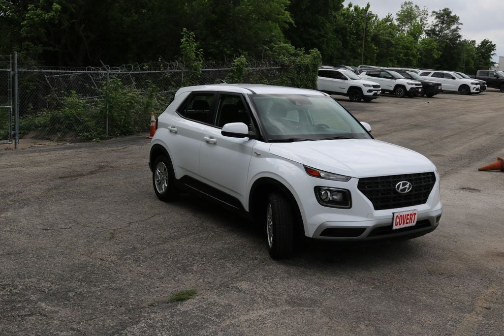 2022 Hyundai Venue SE
