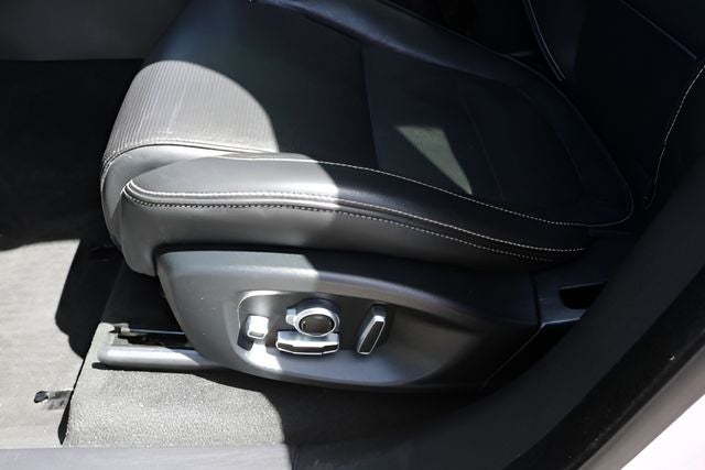 2019 Jaguar F-PACE 30t R-Sport