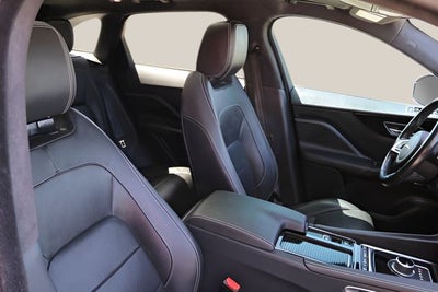 2019 Jaguar F-PACE 30t R-Sport