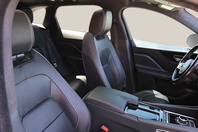 2019 Jaguar F-PACE 30t R-Sport