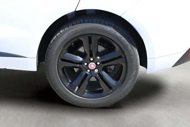 2019 Jaguar F-PACE 30t R-Sport