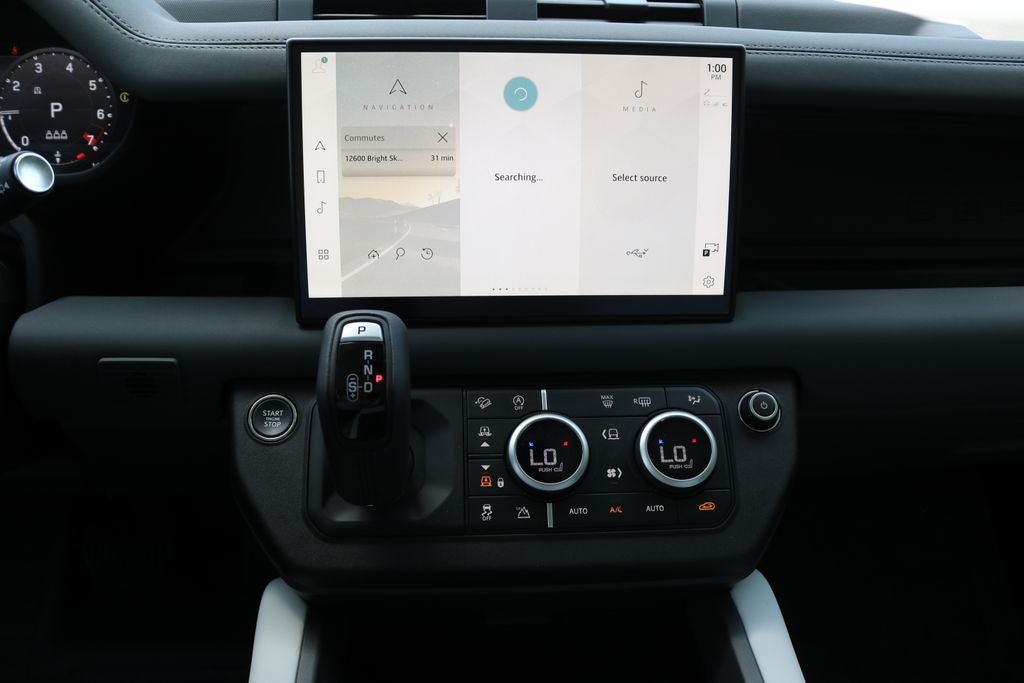 2025 Land Rover Defender 110 X-Dynamic SE