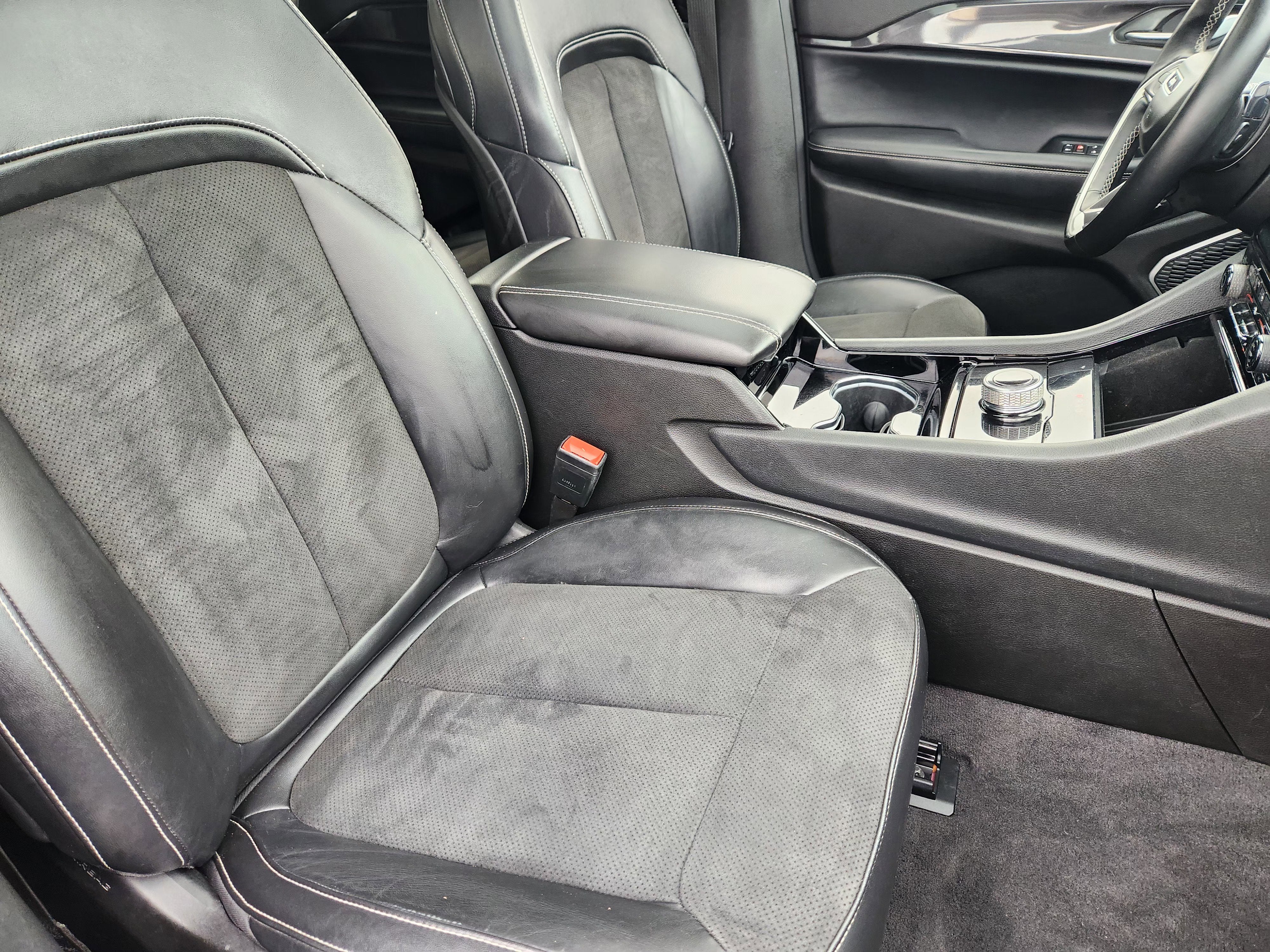 2021 Jeep Grand Cherokee L Altitude 4x2