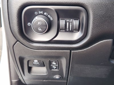 2023 RAM 1500 Laramie Crew Cab 4x4 5'7" Box