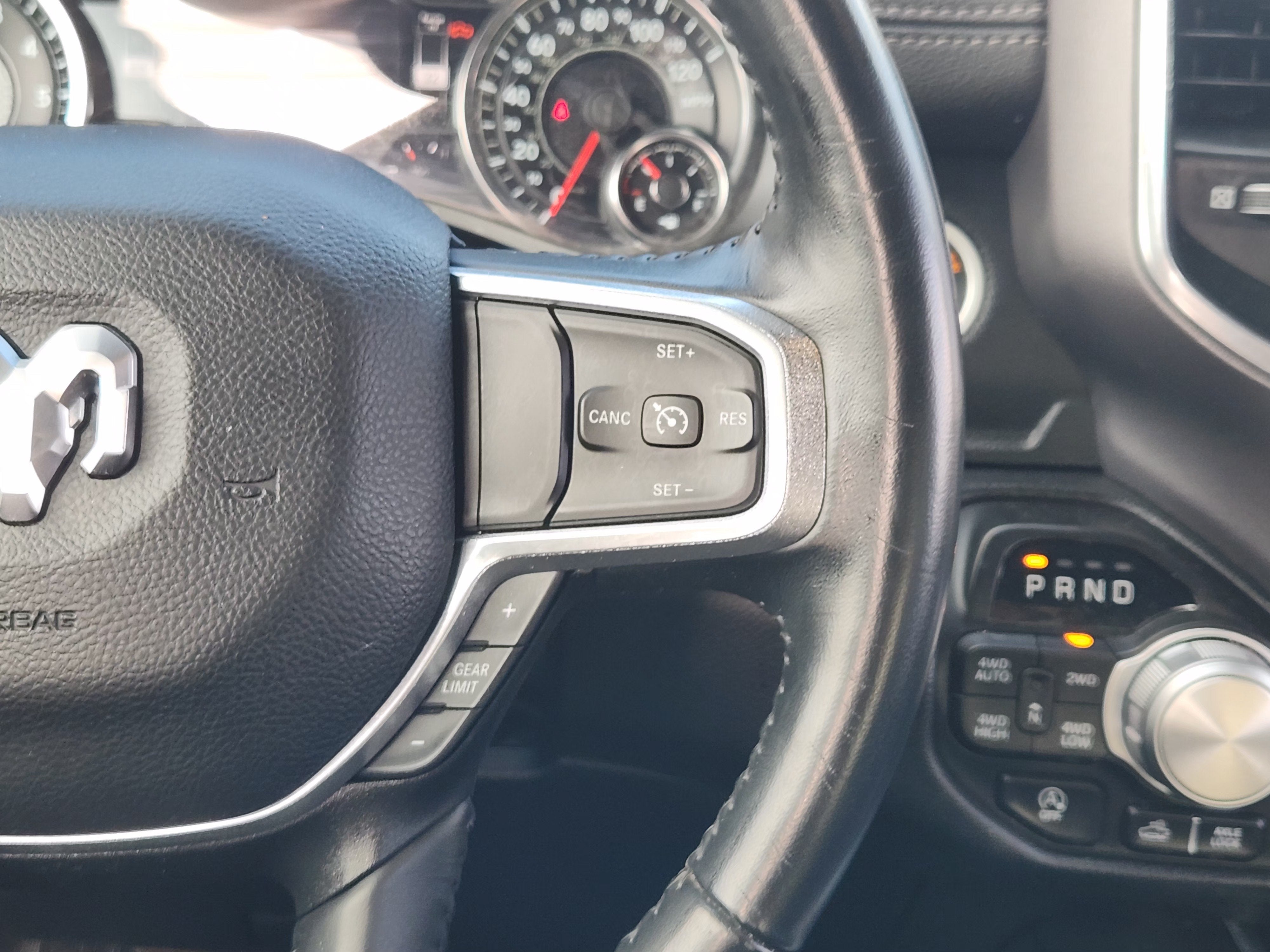 2023 RAM 1500 Laramie Crew Cab 4x4 5'7" Box