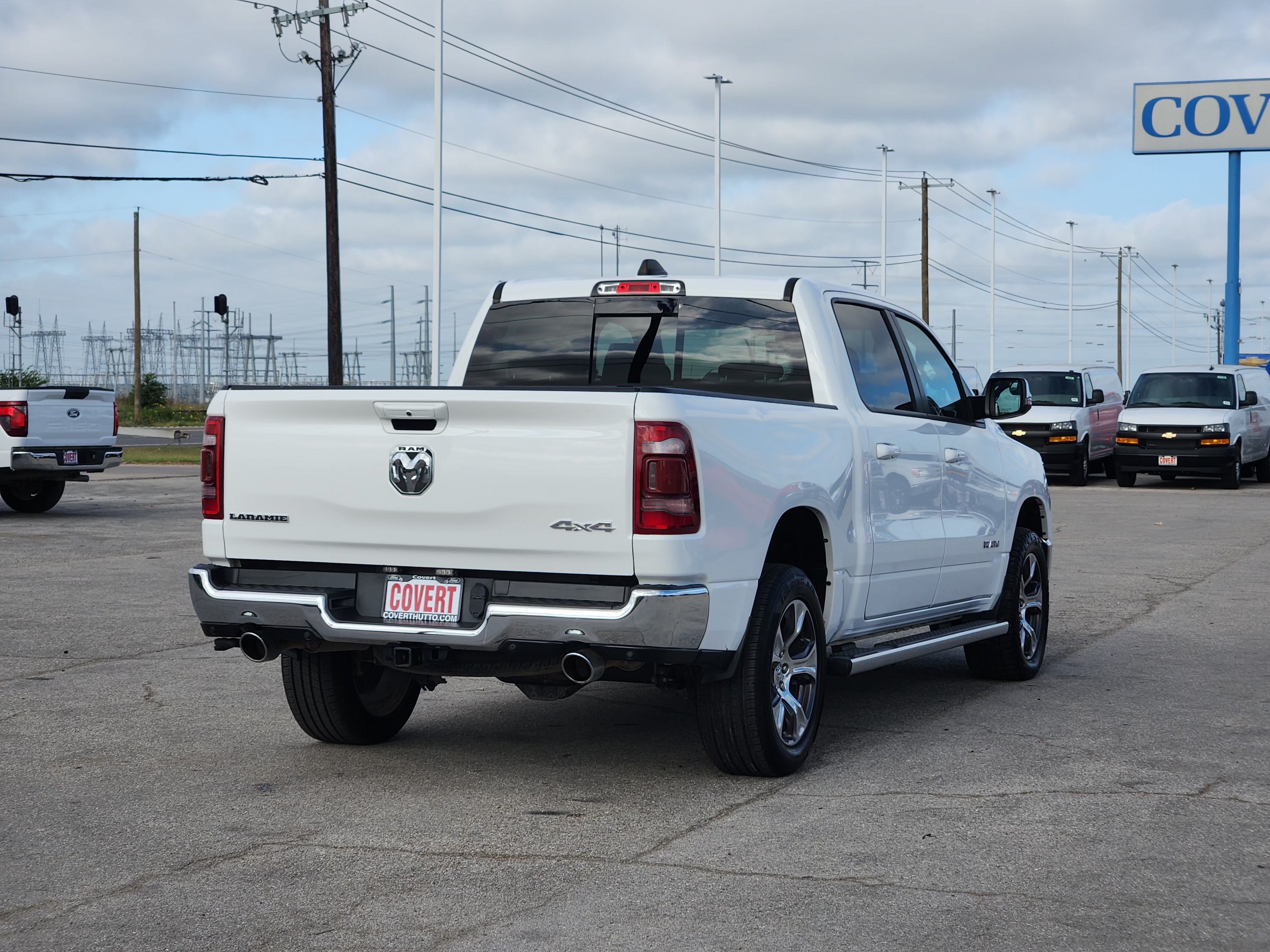 2023 RAM 1500 Laramie Crew Cab 4x4 5'7" Box