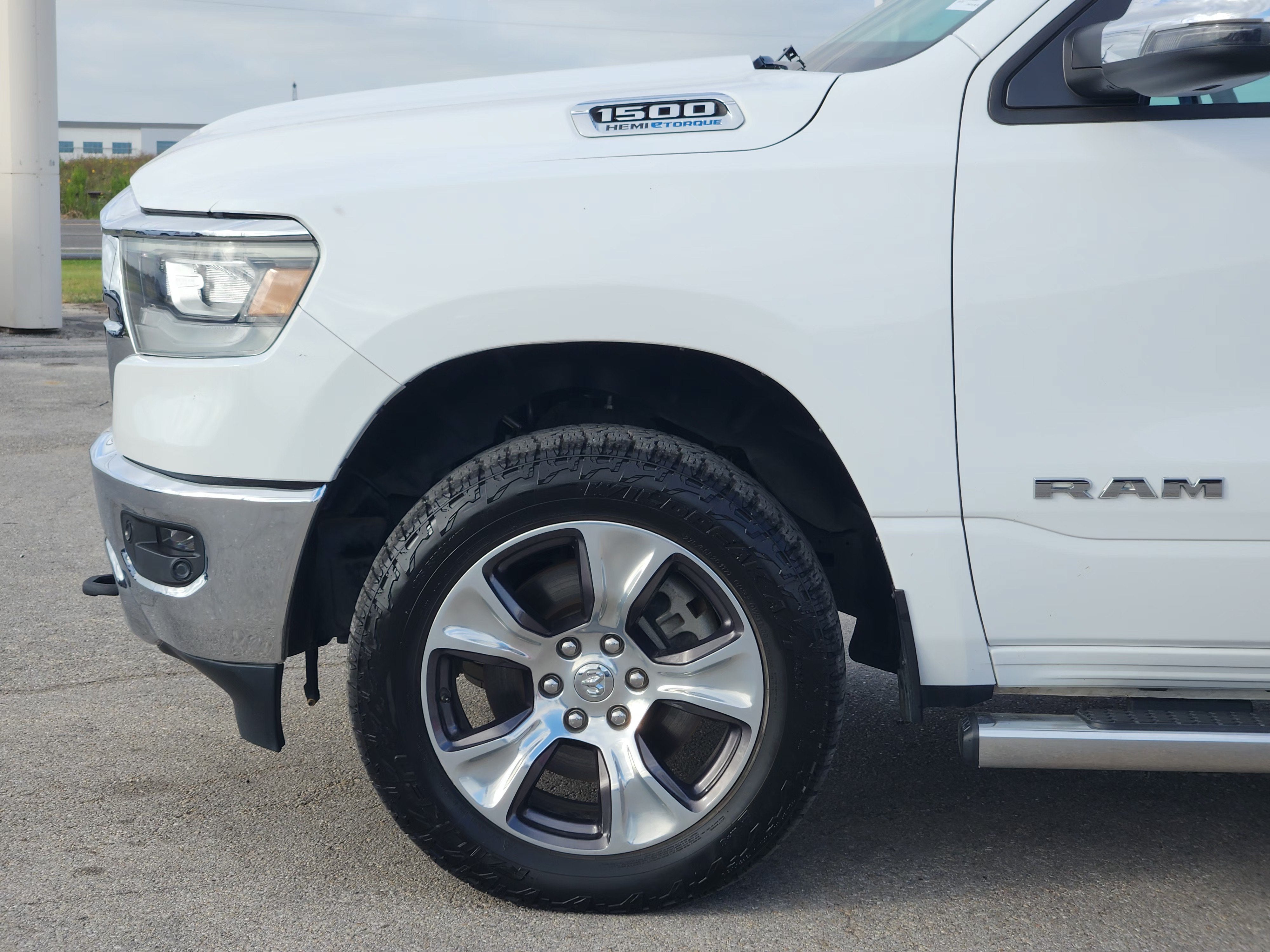 2023 RAM 1500 Laramie Crew Cab 4x4 5'7" Box