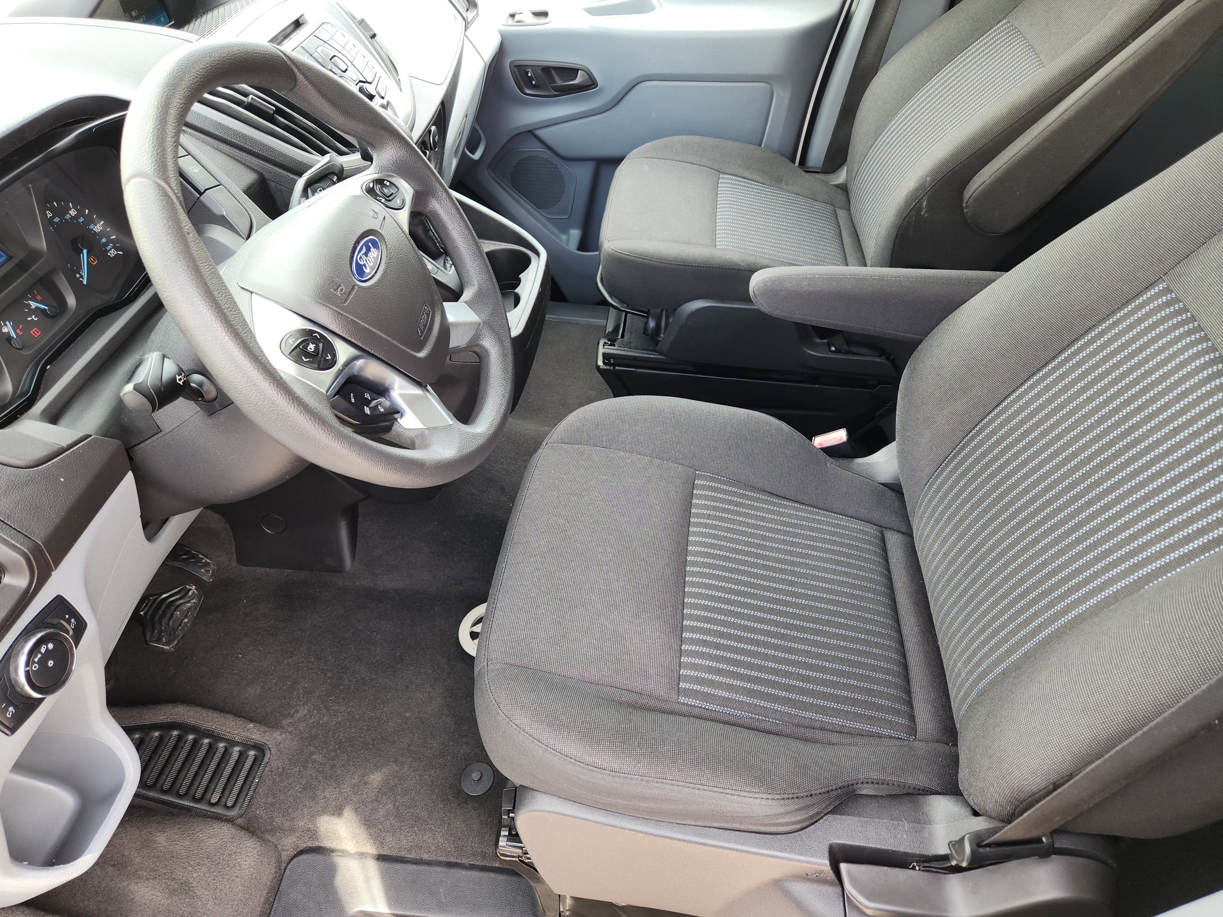 2018 Ford Transit Passenger Wagon XL