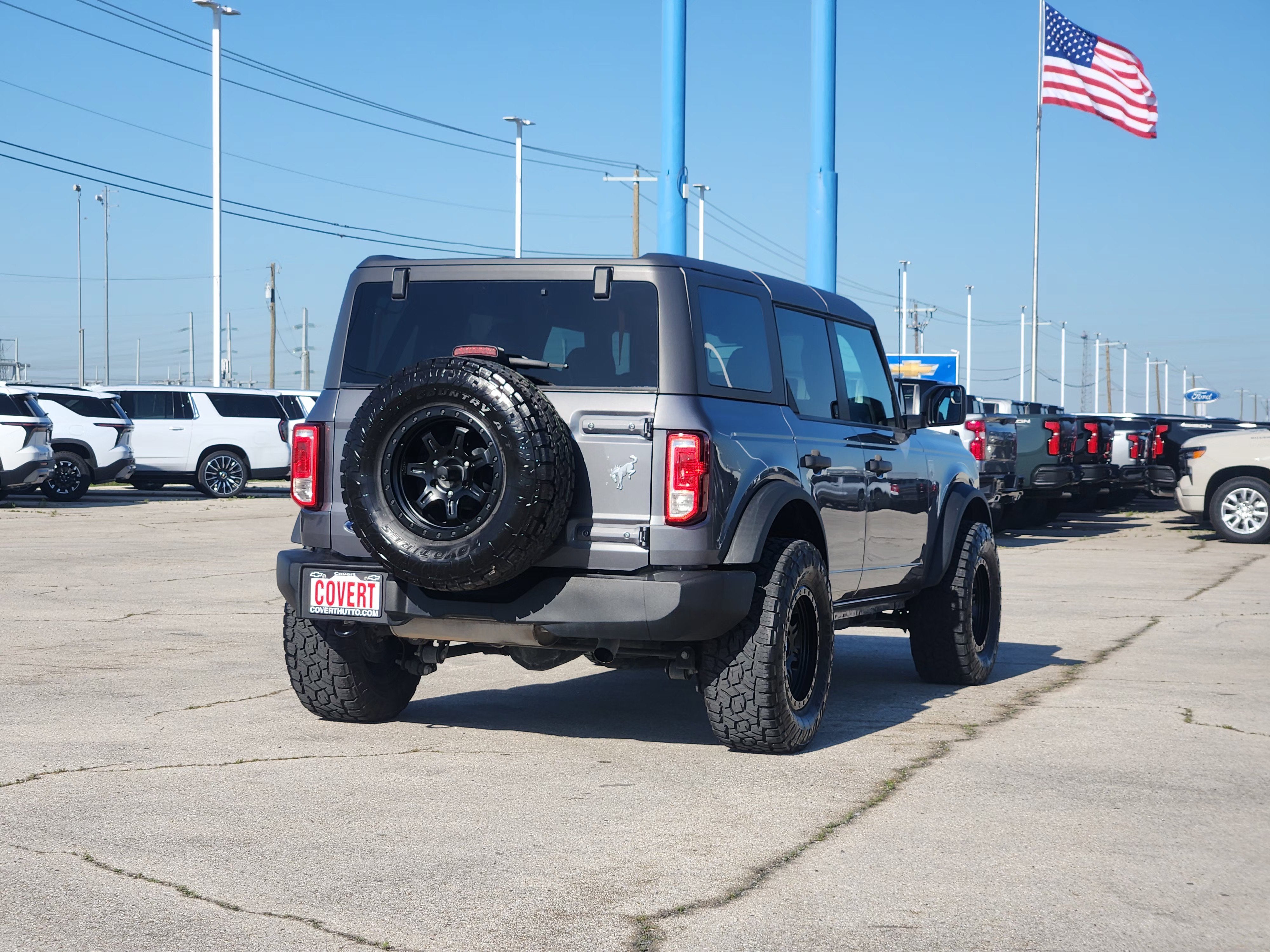 2023 Ford Bronco Base