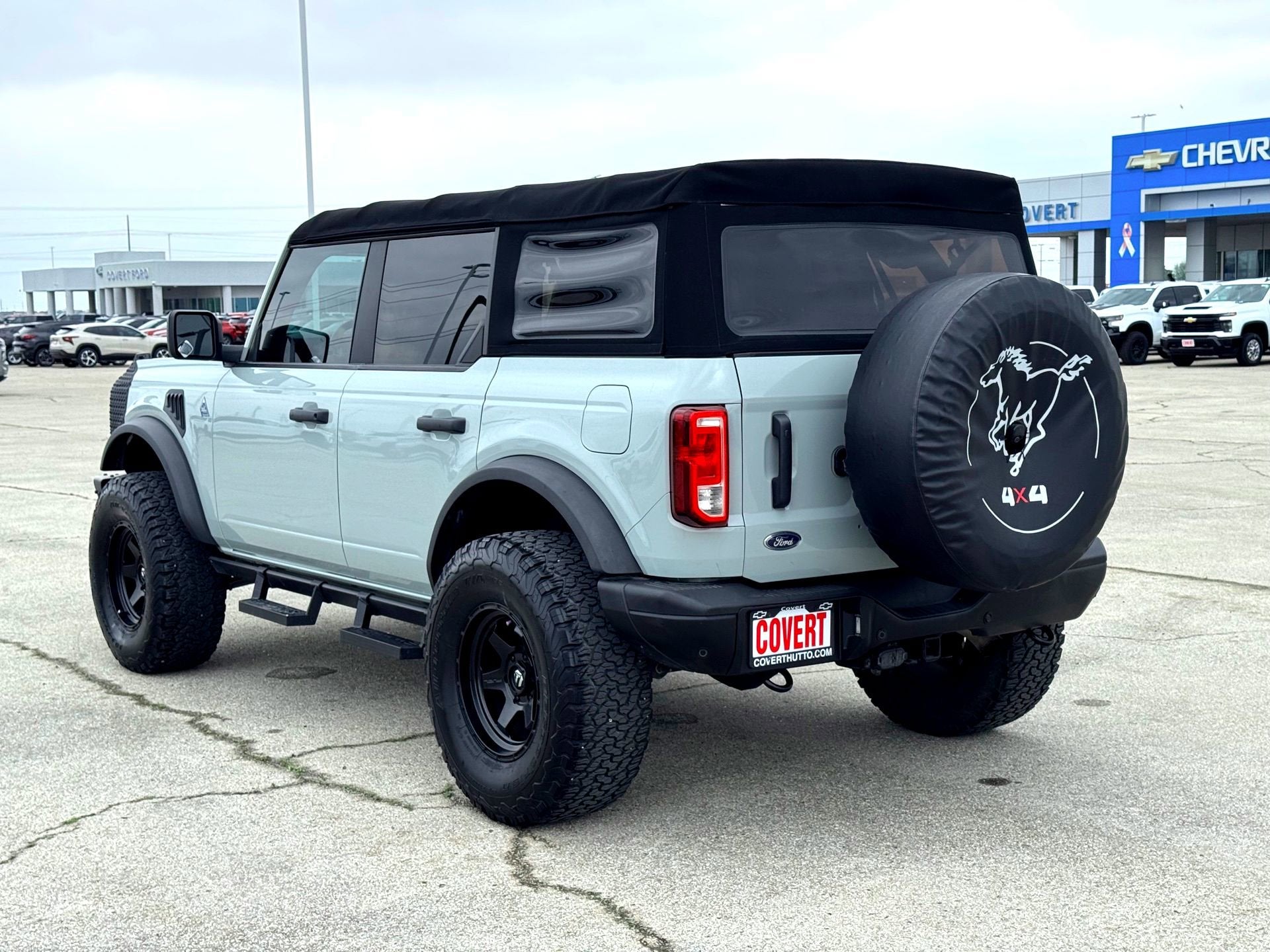 2021 Ford Bronco Base